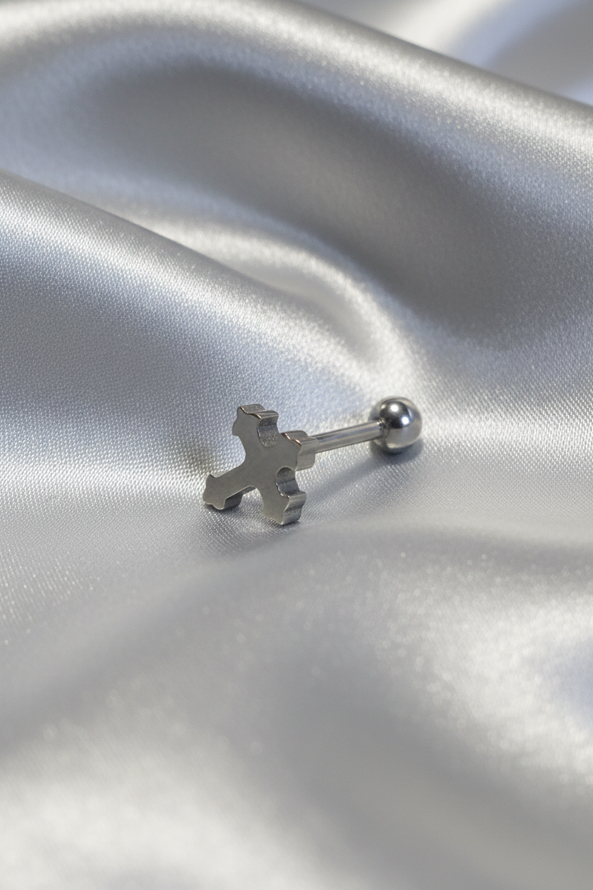 Medieval Cross tongue barbell in 316l stainless steel