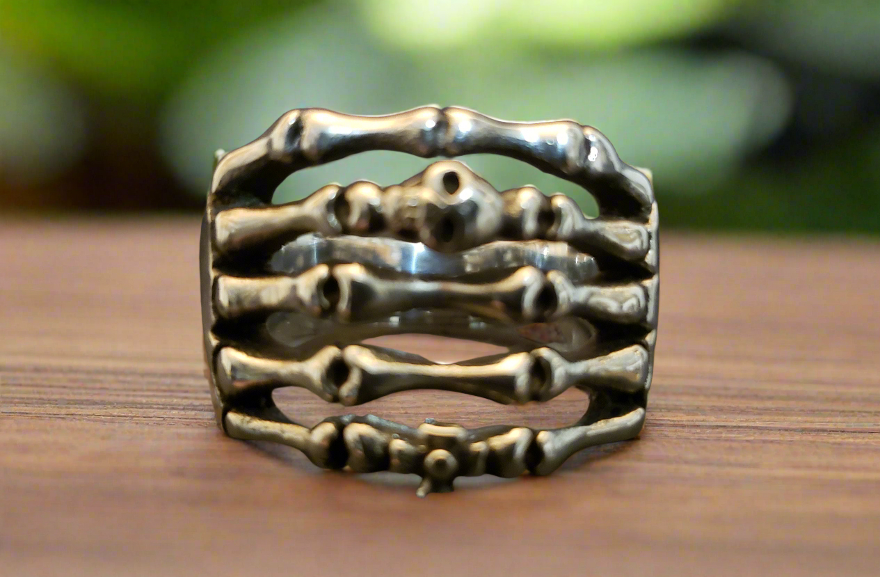 Men's Steel Skeleton Hand Ring