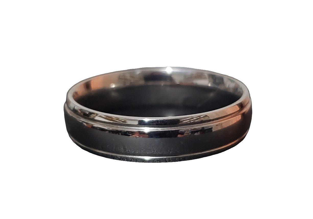 Ladies/Men's Simple Steel Band Ring with Beveled Edge