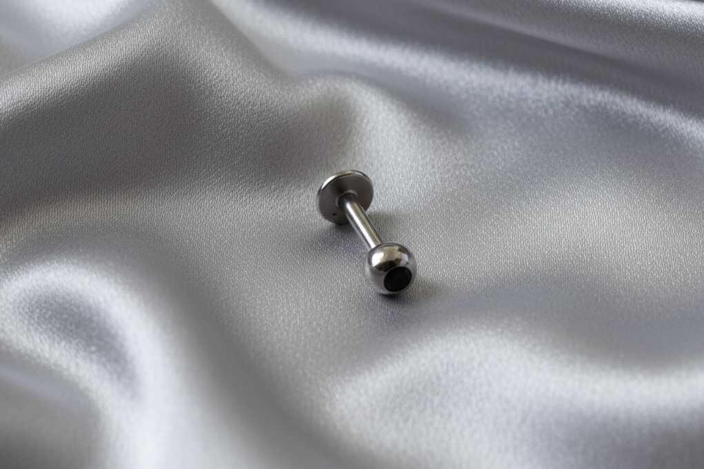 Black Crystal Labret Lip Ring in 316l stainless steel.