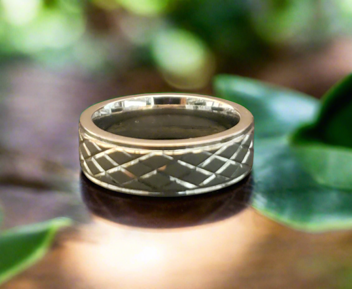 Stainless Steel Criss Cross Cut Sandblasted Ring