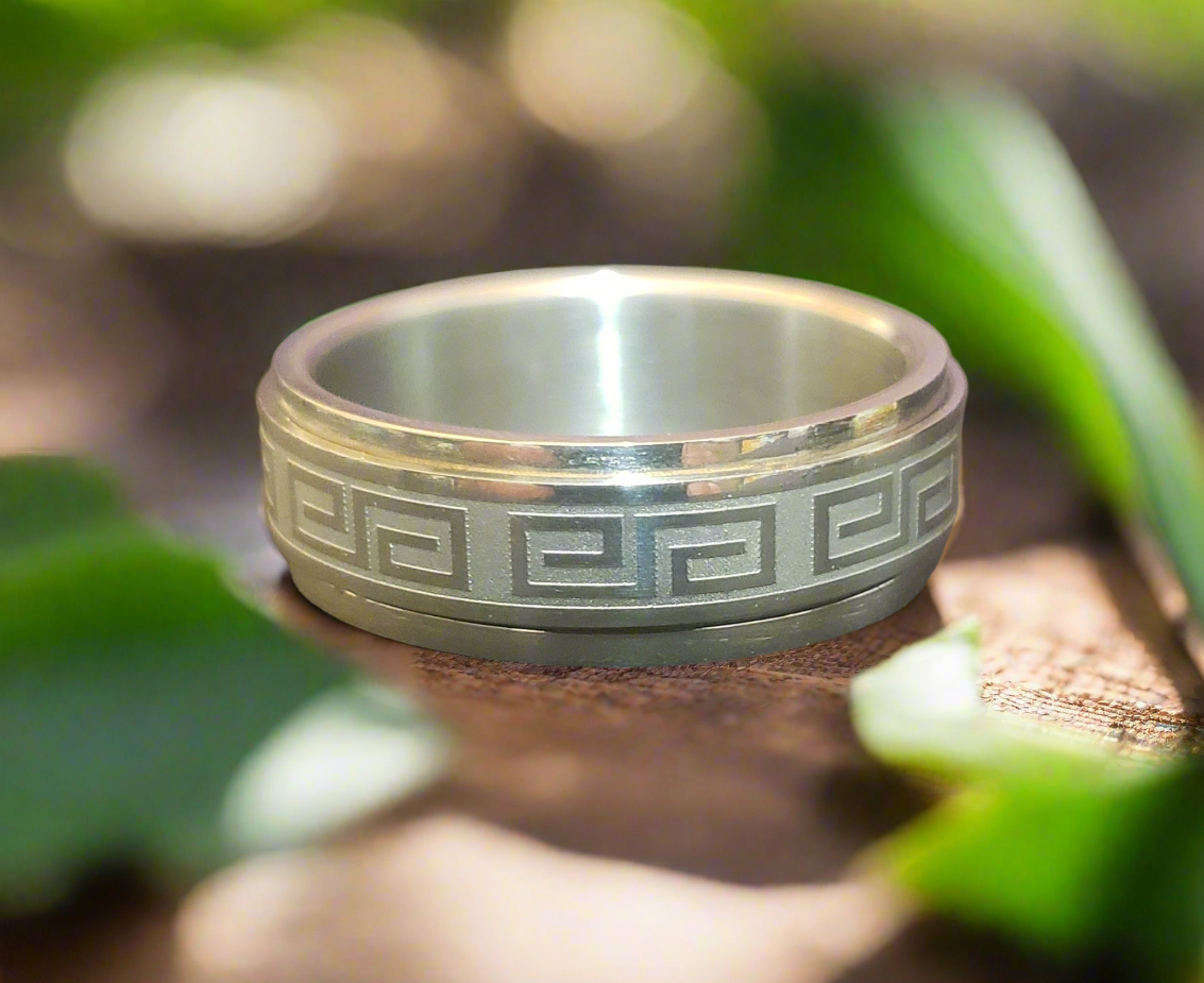 Spinner Ring Greek Key