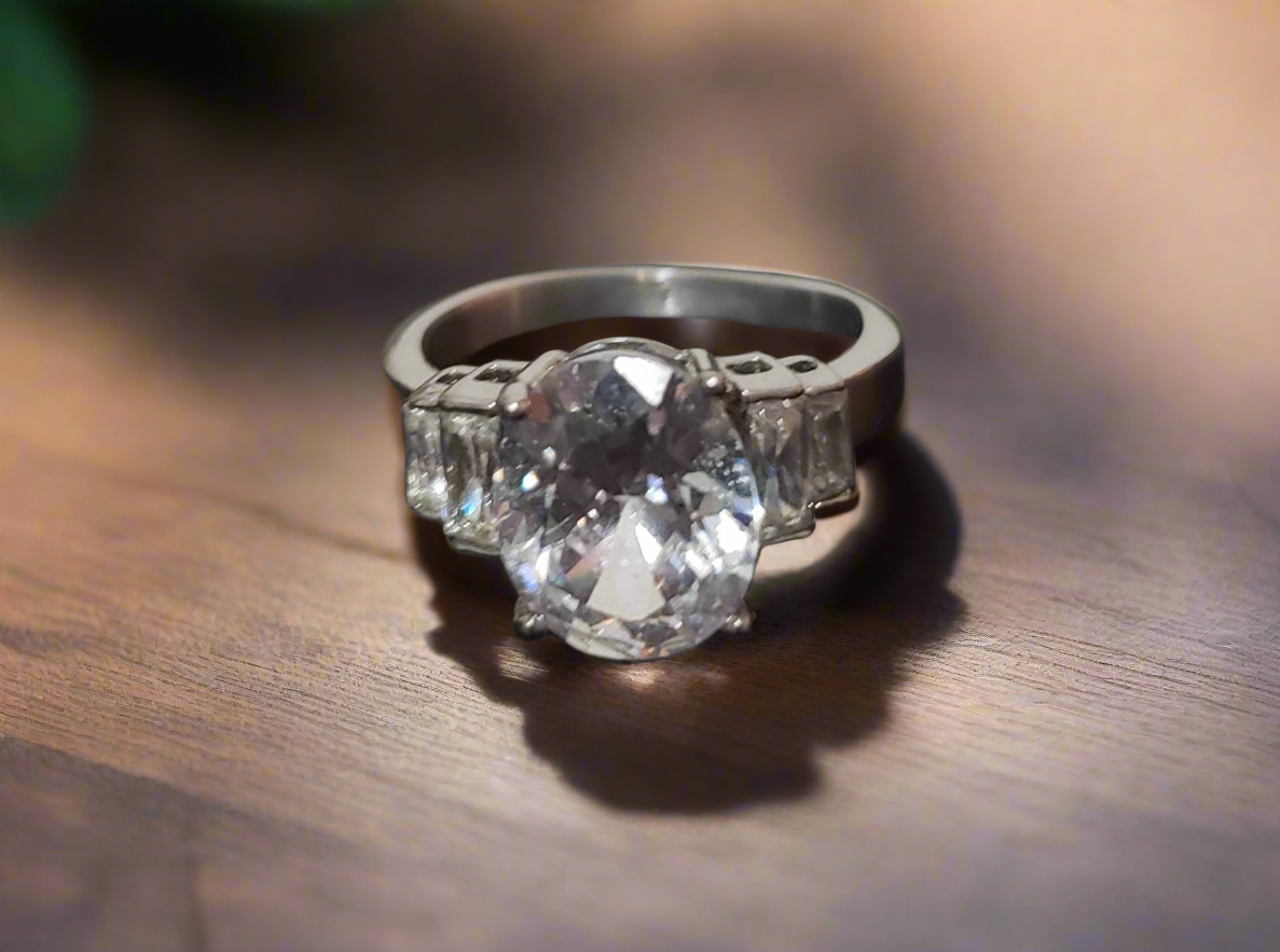Cubic Zirconia Lg Solitaire Ring