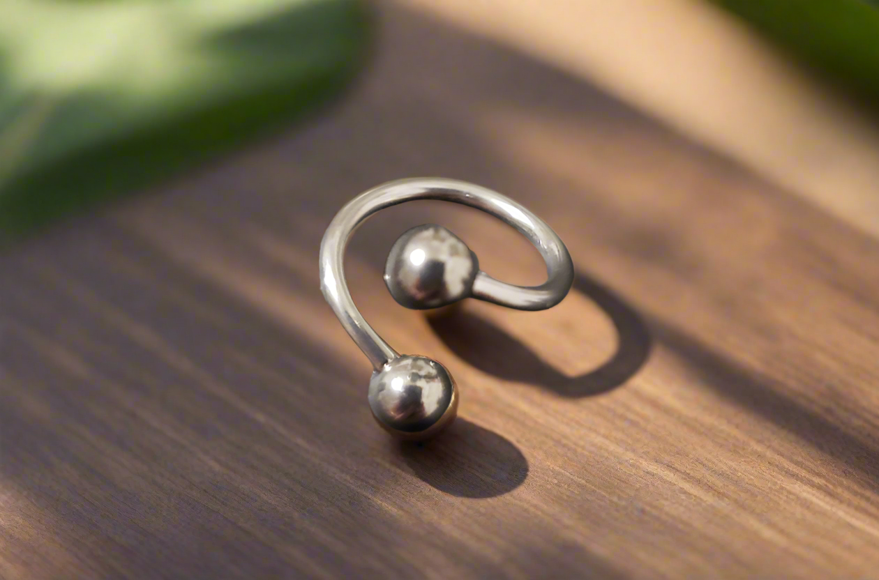 316L Stainless Steel Curly Lip Piercing 12mm, 14 Gauge with Steel Ball Ends