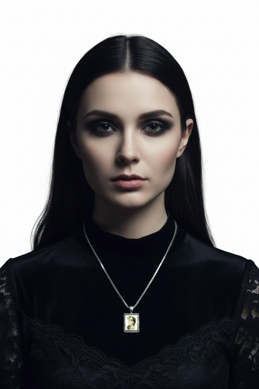 Vintage DOD Girl Steel Chain Necklace in 316l stainless steel on a female model.