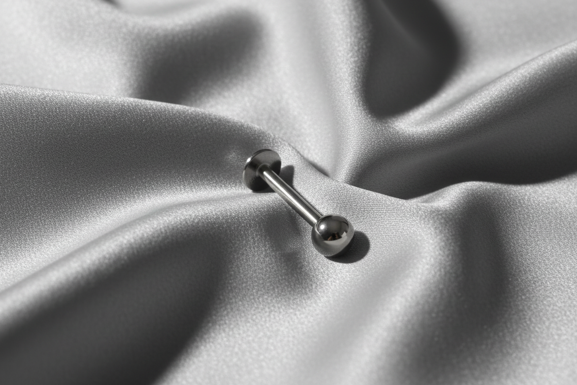 Steel Ball Labret Lip Ring in 316l stainless steel.